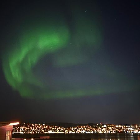 Polar Cozy Apartment - With View And Free Parking Тромсе Екстер'єр фото
