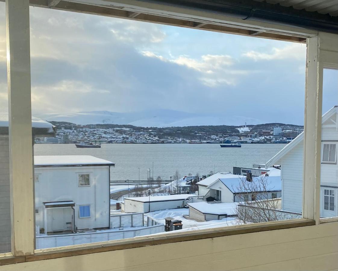 Polar Cozy Apartment - With View And Free Parking Тромсе Екстер'єр фото